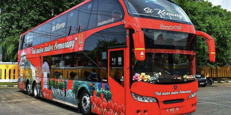 “Keliling Semarang Gratis! Nikmati Pesona Kota Atlas Lewat Bus Wisata Si Denok, Si Kuncung, dan Si Kenang”