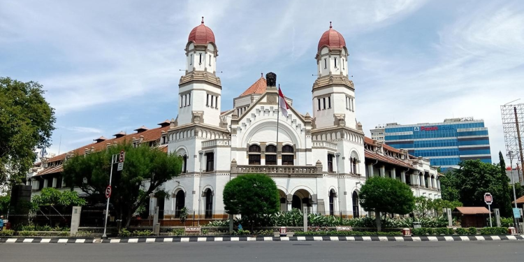 “Menpar Tinjau Kesiapan Destinasi Wisata Semarang Jelang Perayaan Imlek 2026”