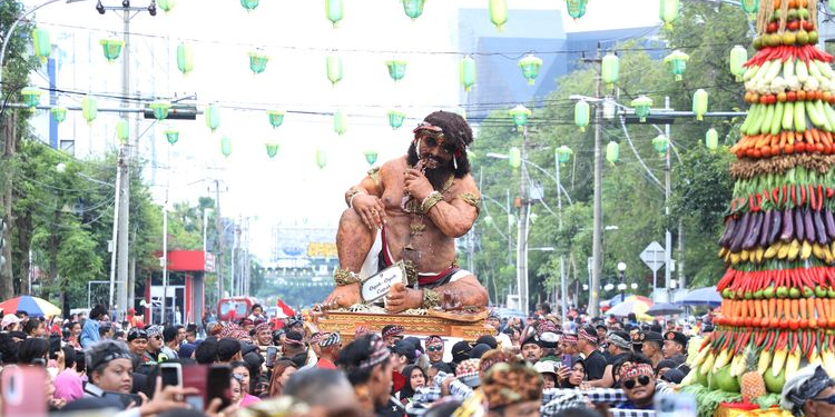 “PAWAI OGOH-OGOH SEMARANG 2026: Karnaval Lintas Agama Semarang 2026 Tampilkan Harmoni Budaya dan Toleransi Ribuan Warga”