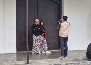 “Wisatawan Membludak, Bisnis Foto Dan Kebaya Di Kota Lama Semarang, Omzet Pelaku Usaha Meningkat Tajam”