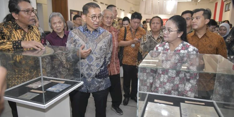 “PAMERAN FILATELI DI KOTA LAMA SEMARANG ANGKAT JEJAK PENDUDUKAN JEPANG DAN SEJARAH BANGSA LEWAT ARSIP POS”